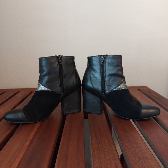 Chunky heel three-leather booties - Picture 2 of 7